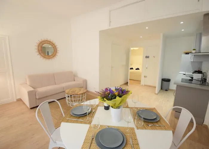 Nice Renting - Barillerie - Cozy Loft Old Nice - Sea Front - Saleya - Massena